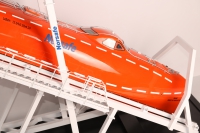 customized model of 自由落体式升降艇及艇架